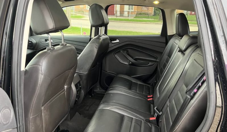 
								2017 Ford Escape SE full									