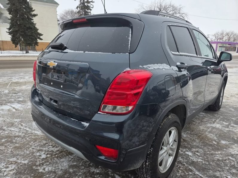 
								2021 Chevrolet Trax 1LT full									