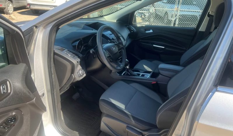
								2017 Ford Escape SE full									