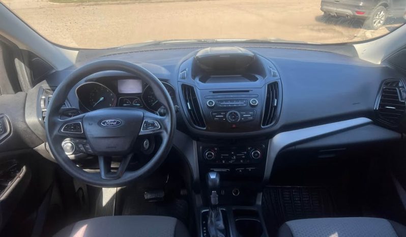 
								2017 Ford Escape SE full									