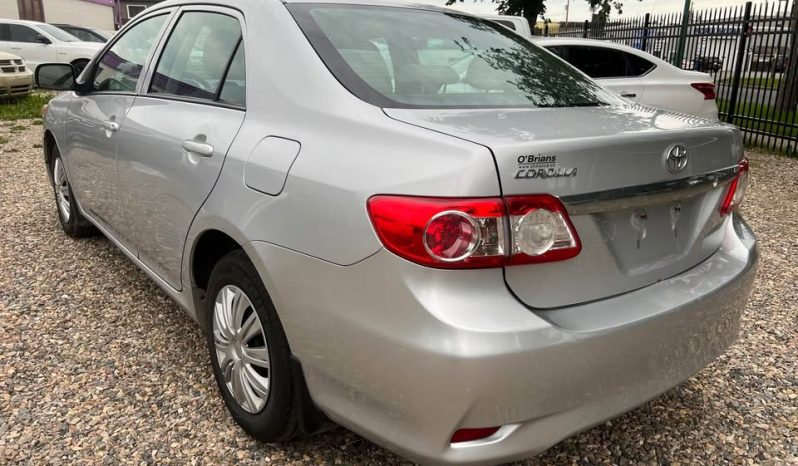 
								2013 Toyota Corolla full									