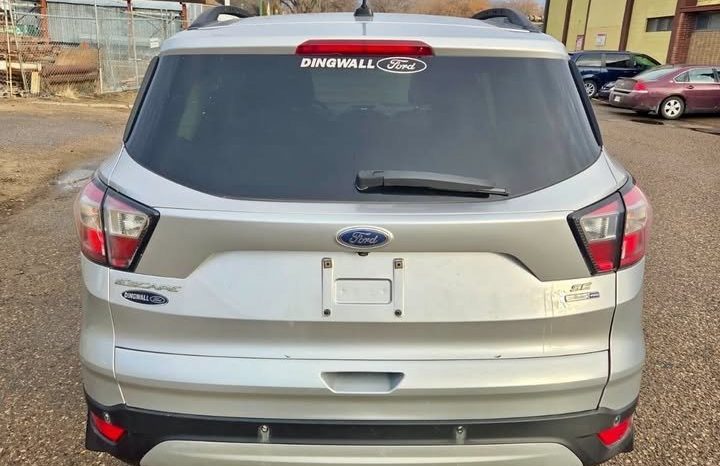 
								2017 Ford Escape SE full									